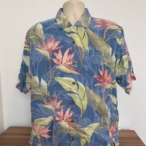 Vintage Tommy Bahama Men’s Large Hawaiian shirt
